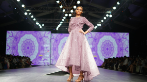 From Photoshoots to Runways: Why Eyelashes Are an Essential Element in the Global Fashion Industry