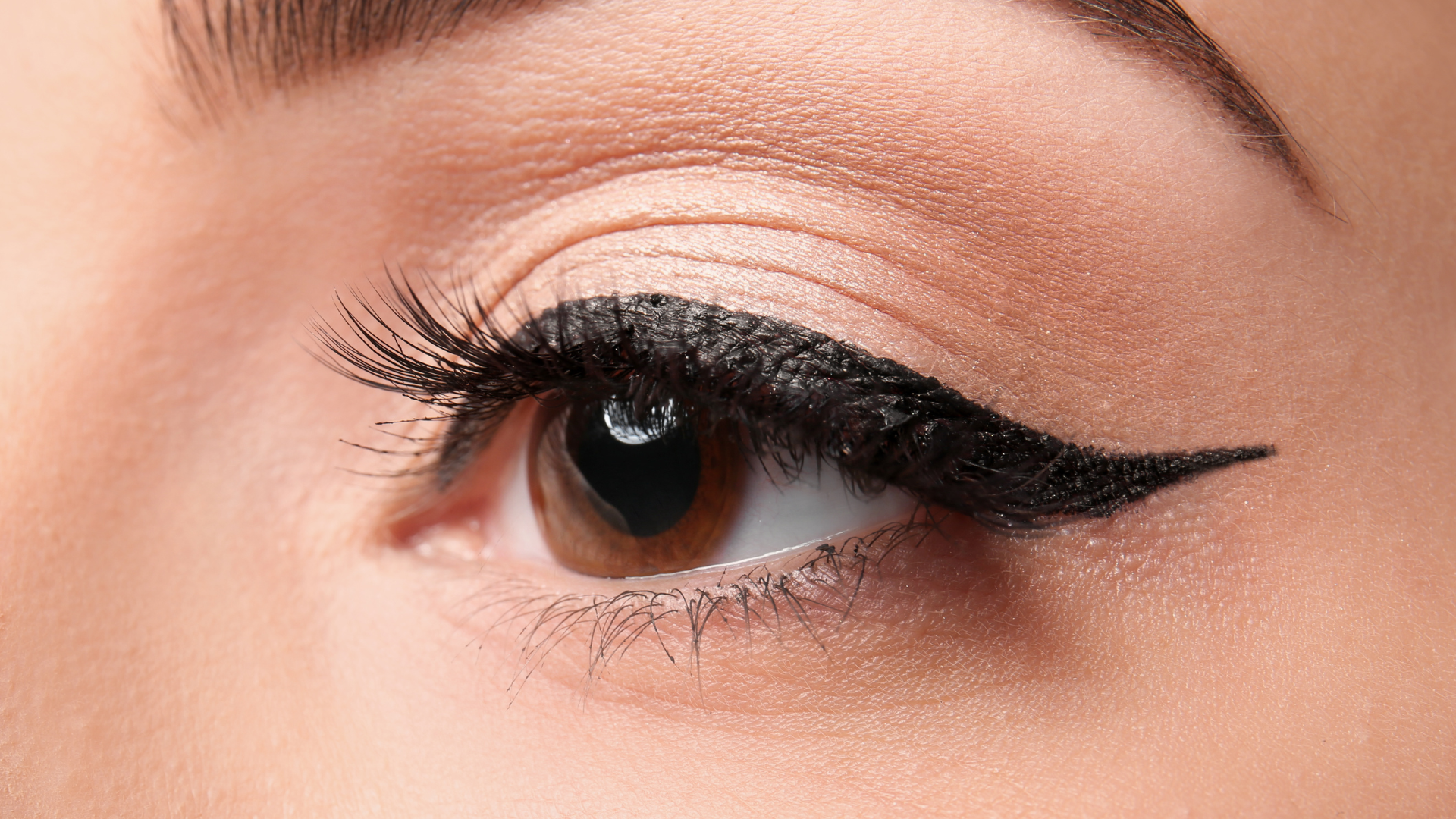 Explore Indonesia’s Premium False Lashes: Natural Look, Global Appeal